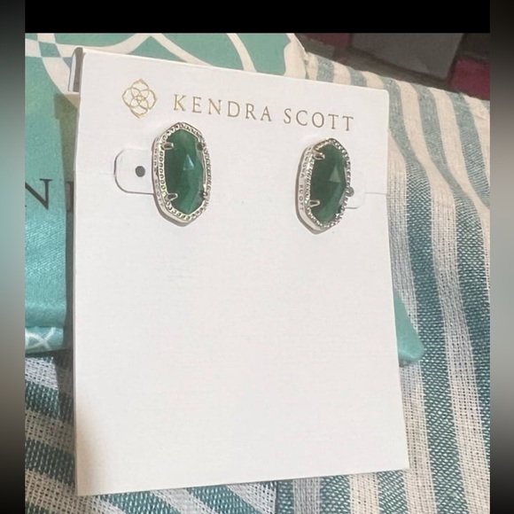 Ellie Silver Stud Earrings in Emerald Cats Eye - Picture 3 of 10